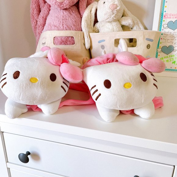 Hello kitty car pillows! - Picture 2 of 7